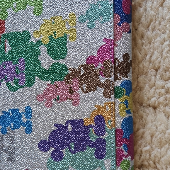 NWOT Dooney & Bourke Disney Parks Rainbow Mickey Mouse Large Wallet 💗🌈💜🐁 - Picture 6 of 15